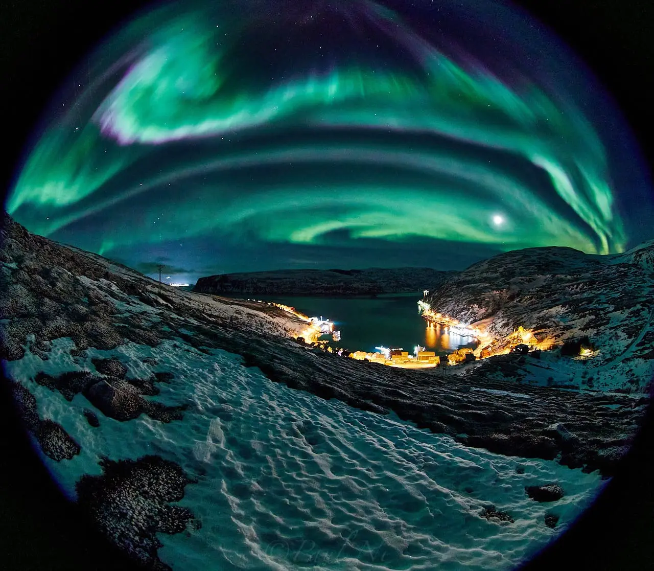Nordlys over Akkarfjord